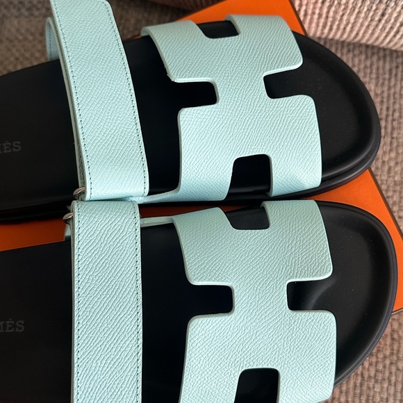 SNIB HERMÈS Bleu Cristaux Epsom Women’s Chypre Sandals - Picture 7 of 16